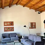 Loft Centro Con Terrazzo. Free Parking Feriehus