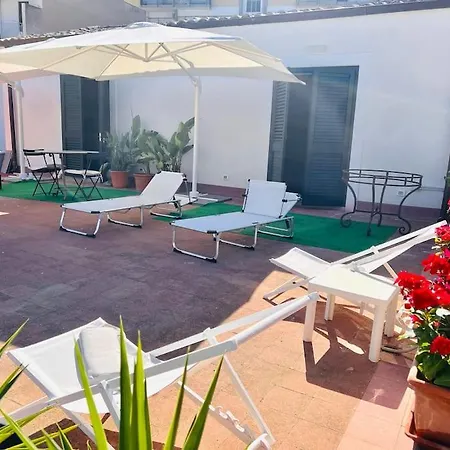 Loft Centro Con Terrazzo. Free Parking * باليرمو