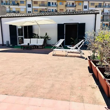 Loft Centro Con Terrazzo. Free Parking