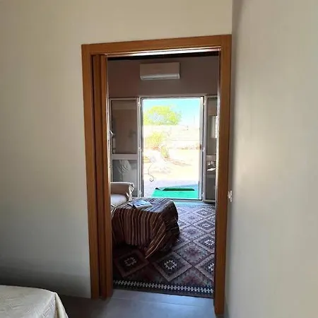 Loft Centro Con Terrazzo. Free Parking بيت للعطل *
