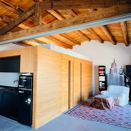 Loft Centro Con Terrazzo. Free Parking باليرمو