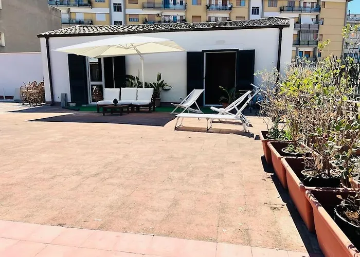 Loft Centro Con Terrazzo. Free Parking